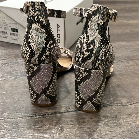 Aldo block heel sandals - Picture 7 of 11